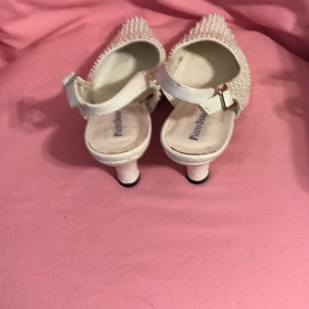 Shoes - Picture 4 of 4
